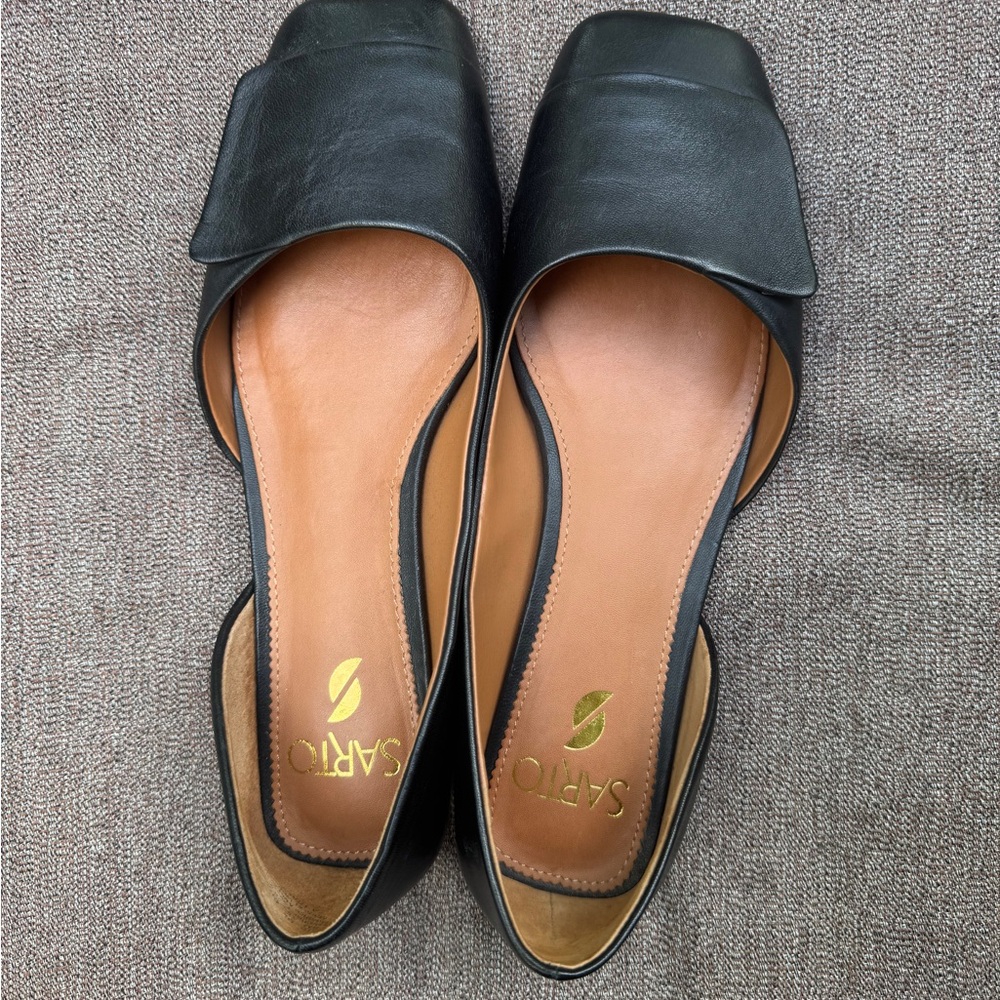 Sarto Tracy Flat size 8